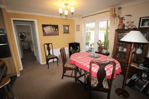 Dining Room - click for photo gallery